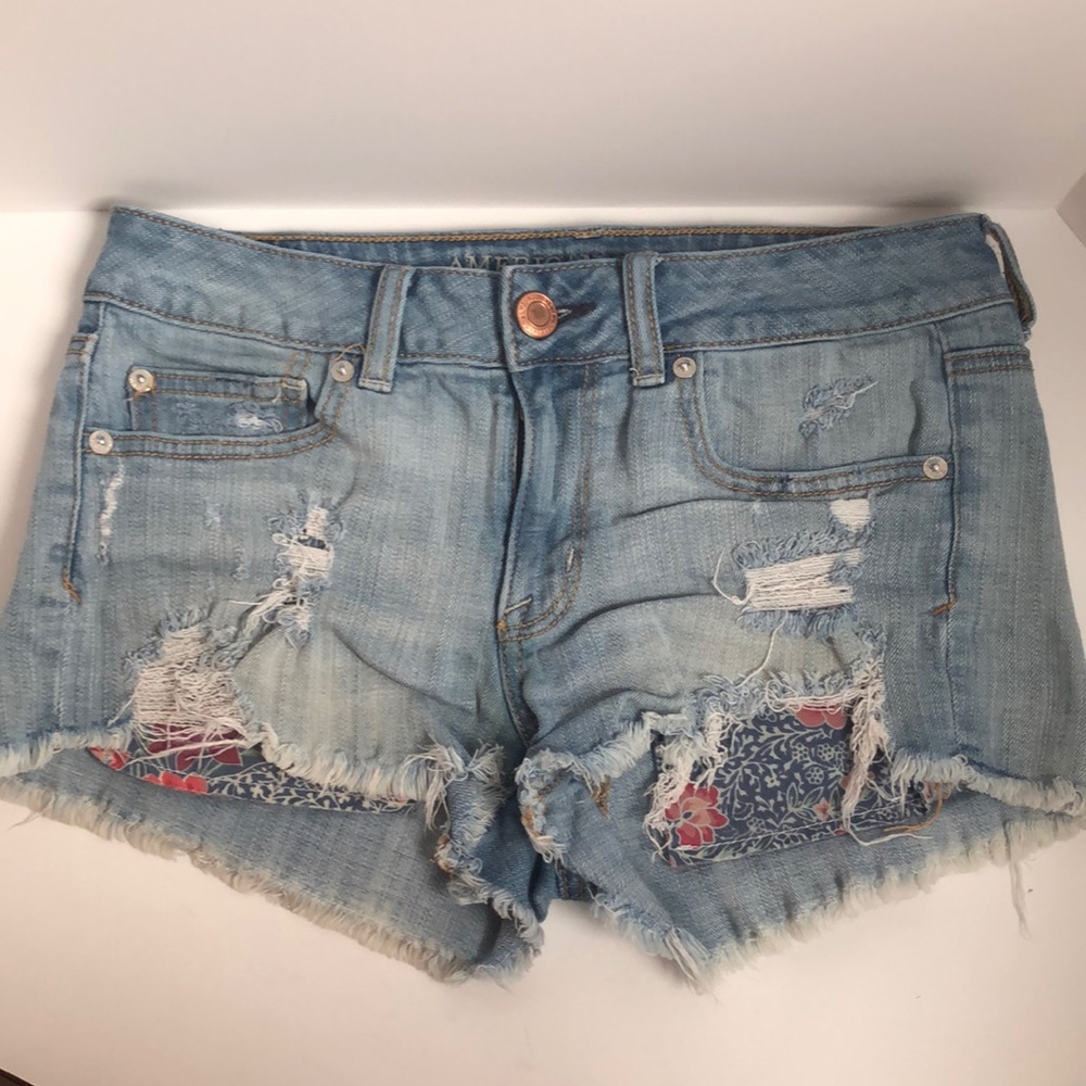 American Eagle Shortie distressed stretch denim jean shorts size 4